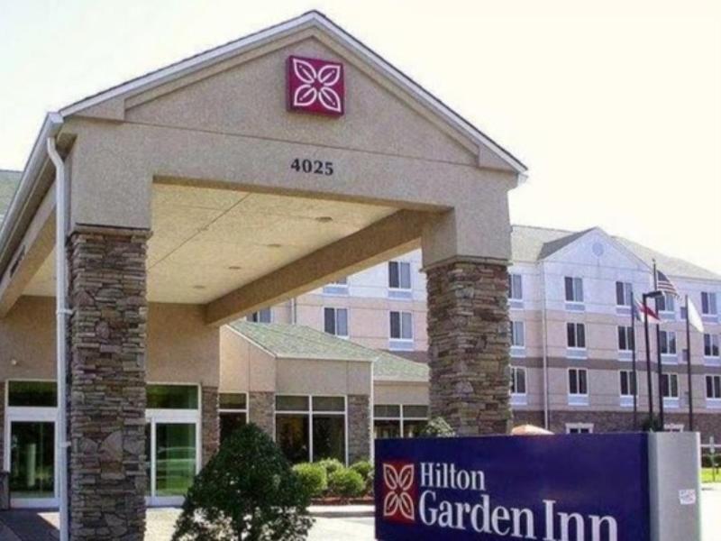 Hilton Garden Inn And Fayetteville Convention Center Экстерьер фото